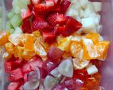 Foto langkah ke 1 dari resep 91. Salad Buah Creamy.