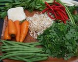 Foto langkah ke 1 dari resep Omelet Sayur & Daun Kelor.