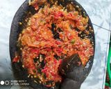 Foto langkah ke 3 dari resep Sambal Terong Hijau.