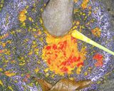 Foto langkah ke 2 dari resep Tumis Udang Pedas Manis.