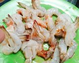 Hình bước làm 2 của món Tôm thịt kho tàu với cải luộc