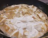 A picture of step 4 of Paneer Makhni Handi.