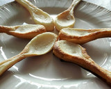 Foto del paso 4 de la receta: Cucharilla de hojaldre con ensaladilla de marisco