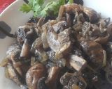 A picture of step 5 of Sautéed Mushrooms with Onions.