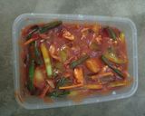 Foto langkah ke 7 dari resep Kimchi kubis, bawang, timun.
