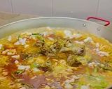 Foto del paso 5 de la receta: Paella de rape, ajos tiernos, espárragos y alcachofas 🥘 🧔♂️