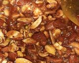 ડ્રાયફ્રૂટ્સ ચીક્કી (Dryfruits Chikki Recipe In Gujarati) રેસીપી સ્ટેપ2ફોટો
