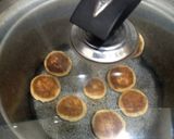 A picture of step 2 of Diet biscuits with flex seed 🧇 🧇.