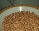 A picture of step 2 of Peanut burger.