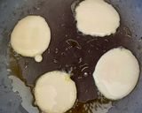 Foto del paso 2 de la receta: Miniaperitivo con bonito del norte (I): Blini con bonito y cebolla caramelizada