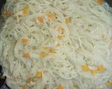 Foto langkah ke 5 dari resep Misoa goreng.