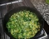 Foto del paso 1 de la receta: Tortilla de zapallo de tronco/verde