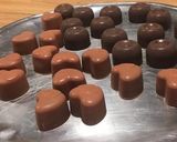 Une image de l'étape 6 de Bonbons en chocolat, chocolat au lait/chocolat blanc, chocolat noir/praliné.