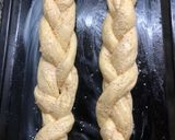 Foto del paso 5 de la receta: Pan trenzado dulce, con semillas de sésamo