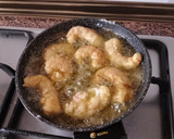 Foto del paso 2 de la receta: Gambas rebozadas a la cerveza