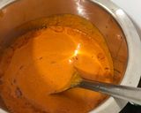 A picture of step 2 of Prawn curry.