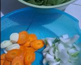 Foto langkah ke 1 dari resep Sayur Bening Pakcoy Wortel Segar 🥬🥕.