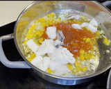 Foto del paso 3 de la receta: Guiso de calamar y pescado (rape, bacalao)