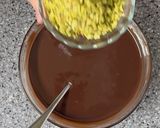 Foto del passaggio 8 della ricetta Manjar de Coco con Ganache al Mascarpone e Pistacchio