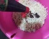 Foto langkah ke 3 dari resep Mie goreng udang.