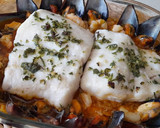 Foto del paso 7 de la receta: Merluza a la marinera