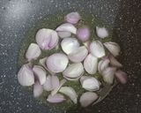 Foto langkah ke 2 dari resep Cacapan Bawang Belimbing Tunjuk.