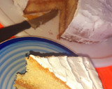 Foto del paso 8 de la receta: Bizcochuelo clásico con dulce de leche y merengue..