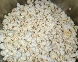 Foto langkah ke 3 dari resep Popcorn Caramel.