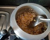 A picture of step 1 of Flatten rice oats salty porridge.