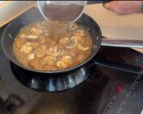 Foto del paso 4 de la receta: Albóndigas de pollo con champiñones en salsa