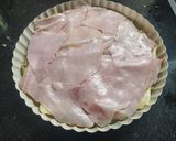 Foto del paso 4 de la receta: Tortilla de zuchinis rellena de jamón y queso al horno