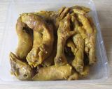 Foto langkah ke 5 dari resep Ungkep kepala dan ceker ayam.
