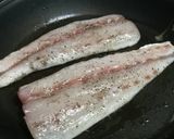 Foto del paso 1 de la receta Corvina a la Donosti c/ tomate monterrosa, lechuga y encurtidos