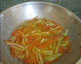 Foto langkah ke 3 dari resep Tumis Labu Siam Wortel.