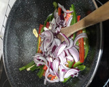 Foto del paso 4 de la receta: Filete de pobre en wok de verduras