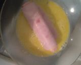 Foto del paso 4 de la receta: Salchichas envueltas en fiambre y apanadas!