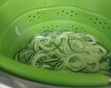 Foto del paso 3 de la receta: 🥒Cintas de calabacín con almejas a la marinera⚓