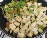 صورة لخطوة 1 من وصفة شكشوكة فلفل حلو 👍👌 🫑🌶️