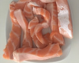 Foto del paso 1 de la receta: Espaguetis integrales con salsa de salmón