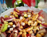 Foto del paso 2 de la receta: Ensalada de endivias rojas, remolacha, aguacate y queso Keos