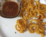 A picture of step 3 of Simple kanda bhajiya.
