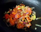 A picture of step 4 of Kadhai Paneer.