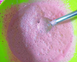 Foto del paso 5 de la receta: Helado de fresas casero con yogur griego de toffee