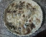 Une image de l'étape 3 de Quiche aux oignons.