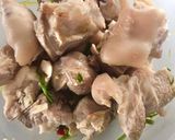 Hình bước làm 1 của món Hủ tiếu giò heo