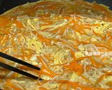 A picture of step 13 of Enoki Mushroom Omelette.
