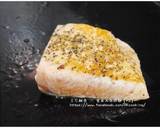 【嫩煎鮭魚】簡易平底鍋料理食譜步驟4照片