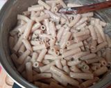 Foto del paso 2 de la receta: Pasta con crema de panitas de ave