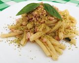 Foto del passaggio 4 della ricetta Casarecce con salmone e pistacchio