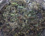 Foto del paso 1 de la receta: Pesto de albahaca seca